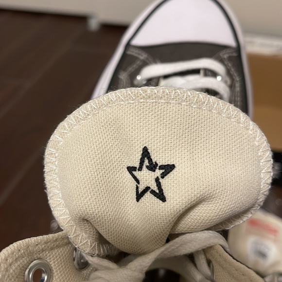 NIB UNISEX Converse Chuck Taylor High Top Platform Sneaker main image 6